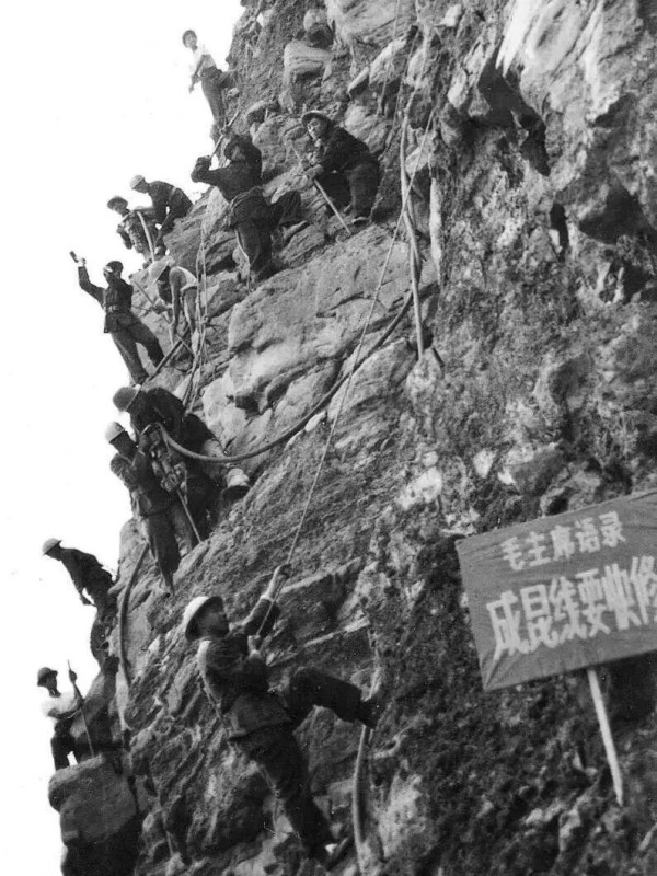历代王朝止步的地方，新中国用一条铁路打通了