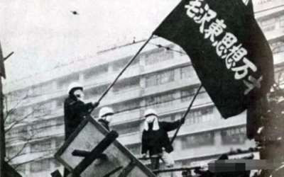 病根是：对毛泽东思想掌握的得不扎实，对新中国前三十年历史缺乏系统深入的研究，不知今，又怎能知古？奉劝皇汉们尽早悬崖勒马，回归正道。
