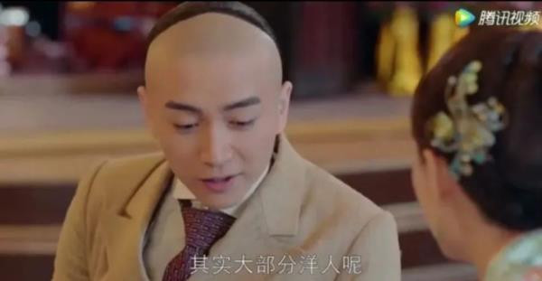 我建议柳教主不要瞎折腾,以他的财力和威望,不如养门客三千,买通天下的“乏走狗”,编修一部《柳氏春秋》,把他柳家近现代三百年的丰功伟绩都写出来,如镇江柳昕的“保婴堂”善举,如柳恂的大烟馆生意,如柳传志如何用负债的香港企业收购国有资产,如柳清的滴滴如何“收集用户数据,危害国家安全”.......这些事业,可不比什么“诚信”、“守时”、“契约精神”更传奇?更惊心动魄?