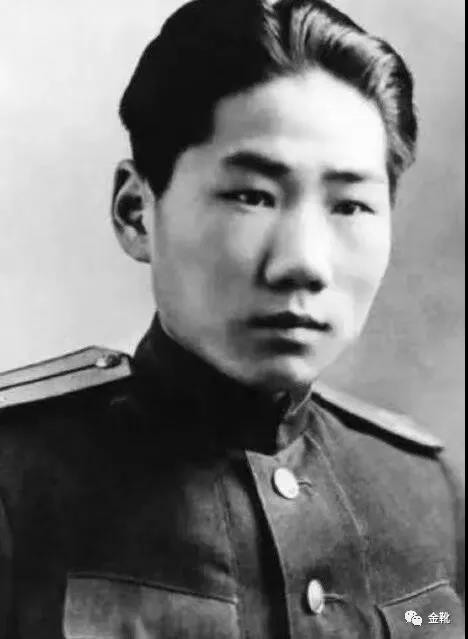 毛岸英是为人类崇高的共产主义理想牺牲的，他的功绩绝不允许受到任何泼污。