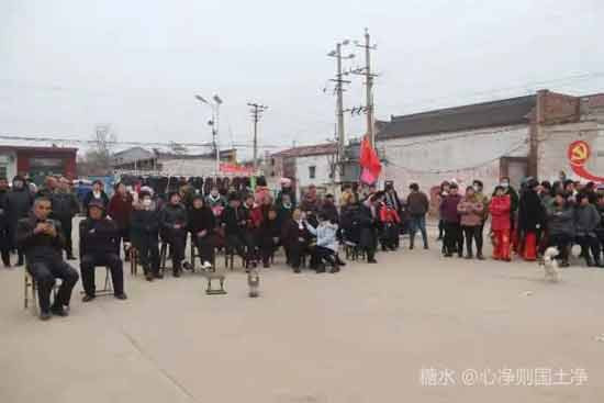 河北涉县龙虎乡北郭口隆重纪念毛主席诞辰127周年