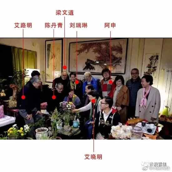 这种深度分歧,不是一纸文件就能禁绝或消除的,也不是傲慢的外媒对自由主义以外的其他声音持嘲讽态度或干脆无视就能改变的,更不是“270多家媒体、自媒体对司马南发起饱和式舆论攻势”就能压下去的。
