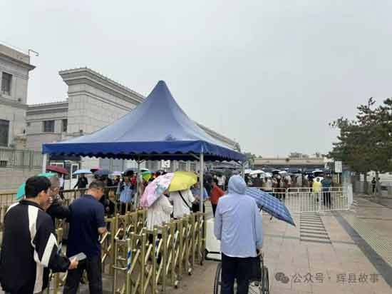 河南省辉县市裴寨村的有关干部,藐视法律,欺压乡里,严重败坏辉县、新乡市、甚至河南省的政治生态!