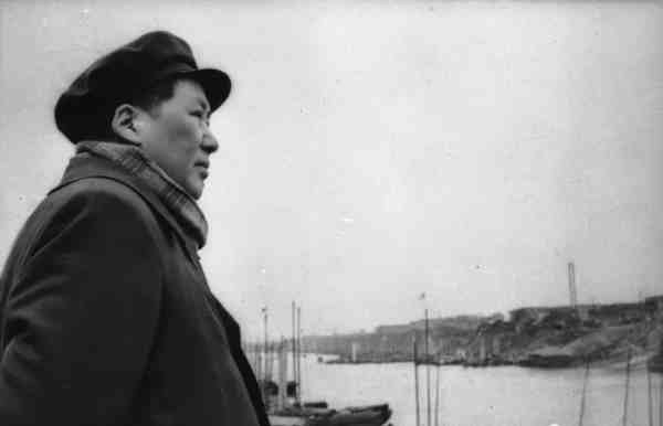 毛主席的三大志愿均未实现,这给他本人也给热爱毛主席的人留下了巨大而无法弥补的遗憾!尽管如此,我们仍然能从毛主席的三大志愿中读出一个盖世伟人博大的胸襟、崇高的人格、无私的情怀和谦逊的品性。