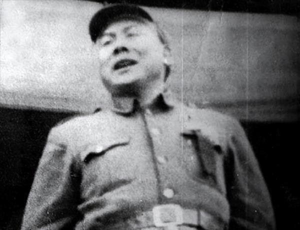 国军少将有恩于我军,解放后毛主席派人找,一查才知:已逃到香港