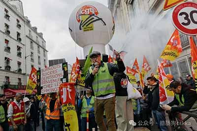 “没有人来工作是为了最后躺进棺材里”——面对在法国国家铁路公司(SNCF)的工作痛苦,铁路工人以罢工作为回应