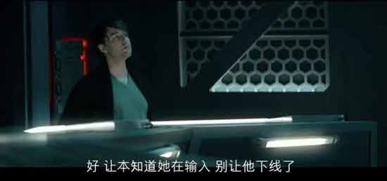 看完这部纪录片,我只想赶紧扔下手机逃跑