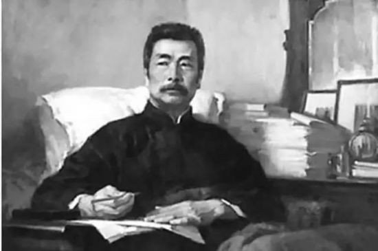 11月8日，一段“辽宁营口一环卫工借铁锹给路人2分钟被辞退”的视频在网上广为流传并引发热议，绝大多数网友在看到这个视频时都和我一样愤怒、不平。