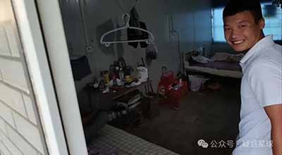 没上完初中的精神小伙现在都怎么样了？