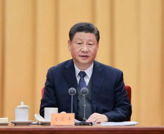 比如疫情初期，内蒙古曾发生一起与李文亮案相似的所谓“涉疫谣言”案，当事人被拘留。非常诡异的是，这件事当时颇为轰动网络，如今已经淹没在海量的网络信息中，搜索不到了。