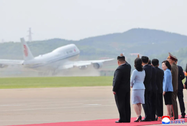 朝中社关于习近平总书记访朝图片新闻(集锦)