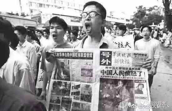 乌克兰这样的国家,无非是美国一件反俄工具而已,既然是工具,乌克兰人的命运与美国何干?美国靠得住,母猪能上树!丛林法则,弱肉强食才是美国不变的”价值观“。