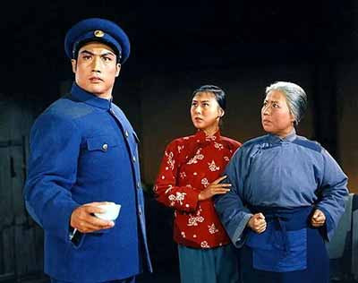 今天的中国,还有以“妇女”为想象的(女性)主体意识吗?解构了“妇女”以后的“女性”又是怎样的“主体”?进而言之,如果说,认识世界范围内1968年时间性意义应该内含中国革命和妇女解放这一“时间性”,那么这一认识的当下意义还在于对“劳动”和劳动人民的再认识,尤其是基于全球化语境下劳动与资本的关系这个根本问题上。