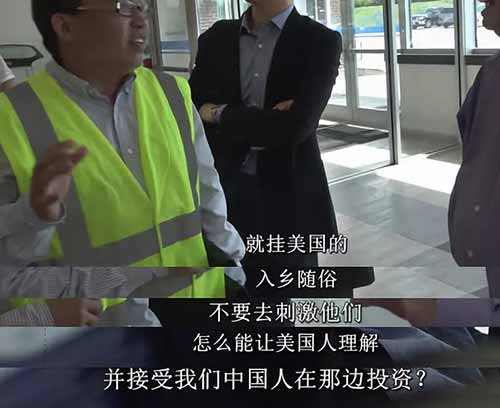 在资本全球流动的时候，更大地区范围乃至全世界范围的工人们联合就成为大势所趋，工人们需要这样联合起来对抗资本主义制度，砸碎施加在他们身上的枷锁，只有这样，工人们才能在与资本的斗争中取得最终的胜利。