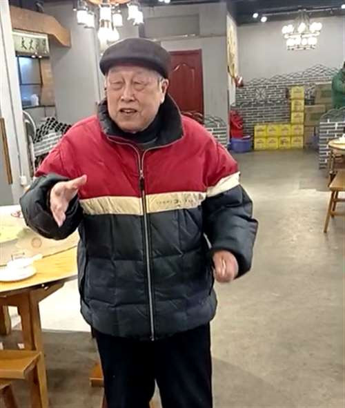 南昌市人民群众纪念毛主席诞辰128周年