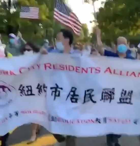 你抛家舍业改国籍想做美国人，北美奴隶主匪帮依然把你当狗。