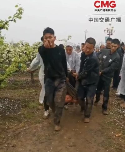 其他的也不想多说了,只希望主流媒体能够多关注一些老百姓的切身利益问题,少报一些娱乐八卦吧。
