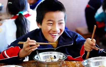 月报 | 大北农转基因大豆出口转内销 校园“五毛食品”泛滥引食安恐慌