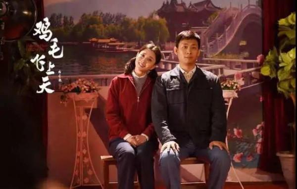 我们真正应该担心的，是那些可能被新光拖欠了工资的建筑工人，是那些可能接盘了新光烂尾楼的房奴。而人们在为周晓光夫妇过山车式的神话经历嘘唏感慨时，谁又会关心那些为周晓光夫妇积累了第一桶金的新光饰品厂的打工妹们曾经经历了什么呢？
