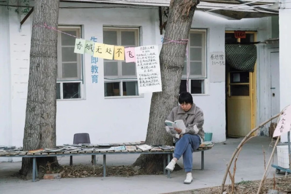 新大众文艺视野下的城中村文艺再造——重审“新工人文学”的起源