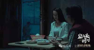 今天整个中国的文艺界、文学界很多人,他们的价值理念远远落后于中国民众。他们想的还是从西方贩卖一些价值观,让外国人发一个奖,来证明自己。他们的内心一直是囚禁在一个监狱里。