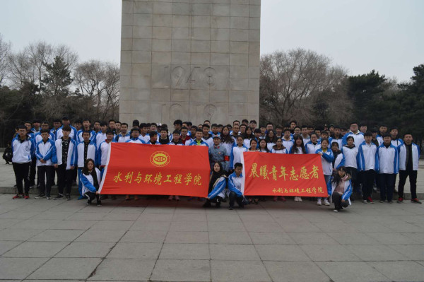长春人民2018清明节缅怀毛主席、祭奠革命烈士活动纪实