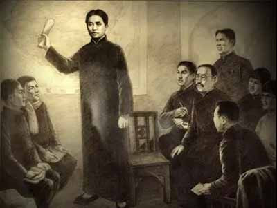 中国人民苦于资本主义的发展，又苦于资本主义的不发展。自满清政府以来，只想通过前一种苦掩盖住后一种苦，一直谋求进入欧美的资本主义圈。