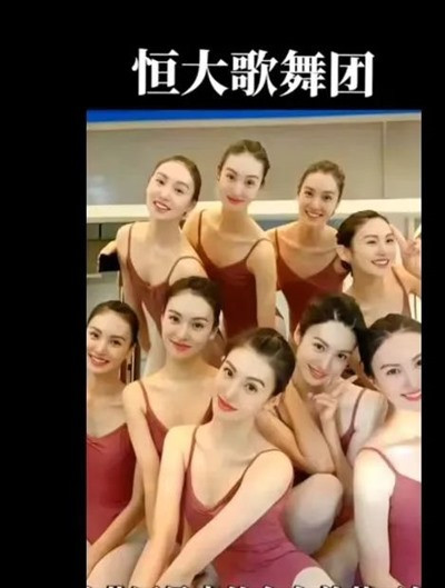 许老板们雇佣的经济学家,更是正心正念义正词严,仿佛不支持许老板这么没完没了的借钱,中国民营经济就做不了几个俯卧撑了,身子沉下去就再上不来了。