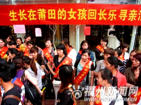都说发展是硬道理,可老百姓绝不要腐败的发展,绝不要罪恶的发展,更不要发展的腐败,更不要发展的罪恶!