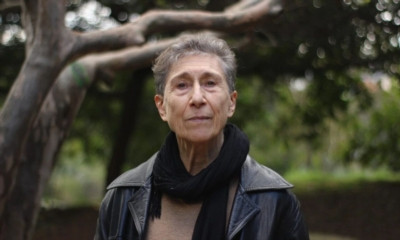 马克思对资本主义的分析受到其局限性的阻碍，除了商品生产的形式之外，他没有再构想其它形式的价值生产劳动，并因此忽视了女性无偿再生产劳动在资本主义积累过程中的重要性。