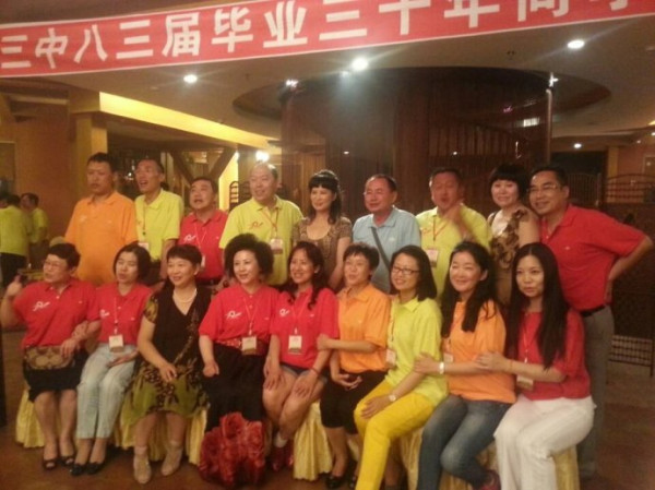 第一，我们自己就是健康力量，不要幻想他人。第二，对其他力量要理性观察，最大限度地团结宽容，集中力量打击极端主义卖国贼和带路党。