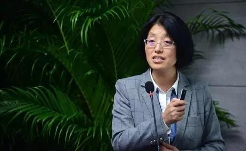 【新年献文】2020:战斗、胜利!2021:红色小兵与您一起继续奋战!