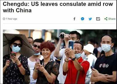 媒体圈把她吹出了花儿来,但庄小姐却是个彻头彻尾的两面人,一边假装爱中国、爱中国美食、爱中国人,一边喊着“中国加油”;一边却把离开中国,比喻成“犹太人躲避纳粹”……