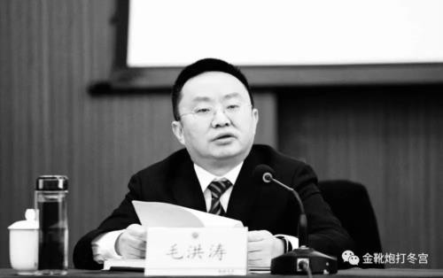 只有现实足以教育人心，足以让今人理解曾经那段历史的伟大与必须。