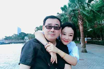 涉间谍罪被捕的澳籍华人杨军,与妻子染香大V往事
