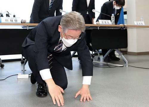 韩国大选启示录:挨打不立正,江山拱手送