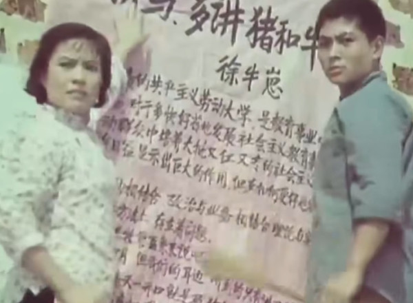 高考已经结束,排名却被带进了大学寝室。高考排名第260名,因为不满与排名2600名的同学住在同一间寝室,竟提出退学。