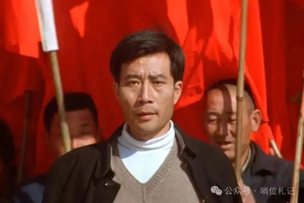 把好莱坞的种子种在中国的土里，长出来的只能是四不像。人民需要电影。电影更需要人民。