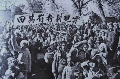 太平天国运动同样不能拯救中国的封建王朝,这是太平天国的农民阶级属性,在面对西方资产阶级帝国主义中的必然弱势导致的。