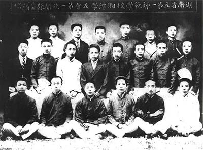 毛主席年轻时如何造“空气”？