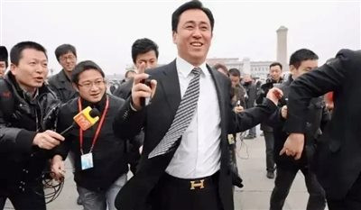 许家印被抓:眼看他起高楼,眼看他宴宾客,眼看他楼塌了