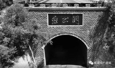 “辉县人民干得好”,看到这些老照片,谁的心灵能不为之震憾?