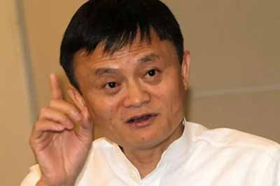 为什么创造财富的劳动，却只能由老板支配呢？为什么工人不能自己支配他的劳动?为什么他们一天十三四个小时地干，工资却远远赶不上物价上涨?