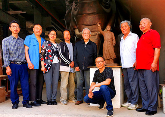 南岸嘴建毛主席游泳塑像提案工作会议举行!
