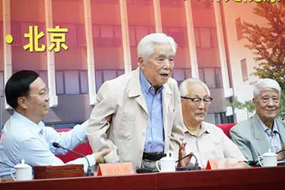 中国政治经济学学会成功举办“中国马克思主义经济学：70年回顾与展望”学术会议