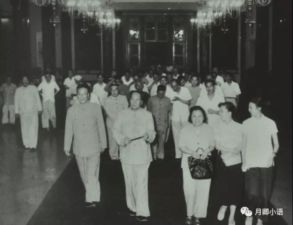 历史上究竟存不存在“毛罗对话”？如若存在，毛泽东又是如何表达的呢？
