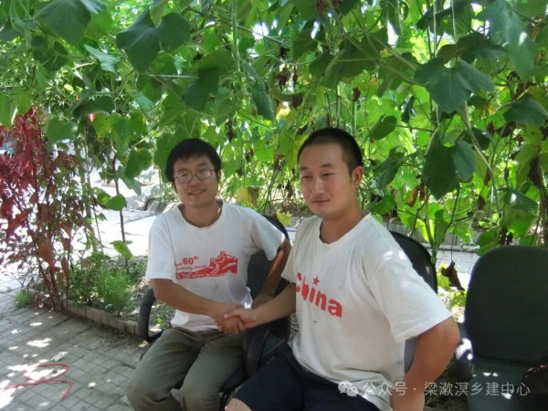 纪念管奇——不卑不亢的“有种”人