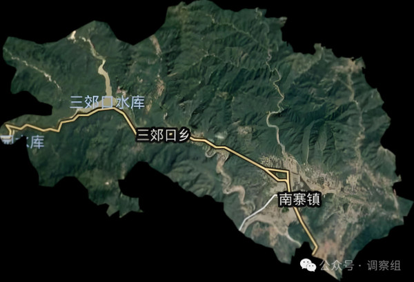 在南寨镇这片朴实土地上，伪造公文已经不再是秘密的“擦边球”，而是堂而皇之的“方法论”。