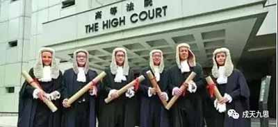 如果把这些事联系起来看，不难看出美国的险恶用心——以所谓的“香港人权与民主”为支点撬动中美关系，近期可把香港问题作为中美经贸谈判的筹码，中期可作为遏制香港融入粤港澳大湾区建设发展的大棒，远期可作为中美经济“脱钩”的抓手。