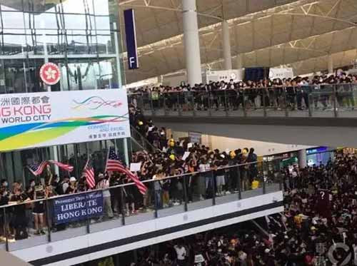 美国国家民主基金会“鬼打鬼”